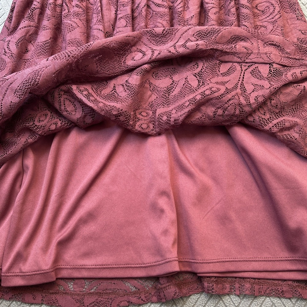 Charlette Russe Size L Lace Burgundy Dress See Through Waist Flowy - Picture 13 of 16